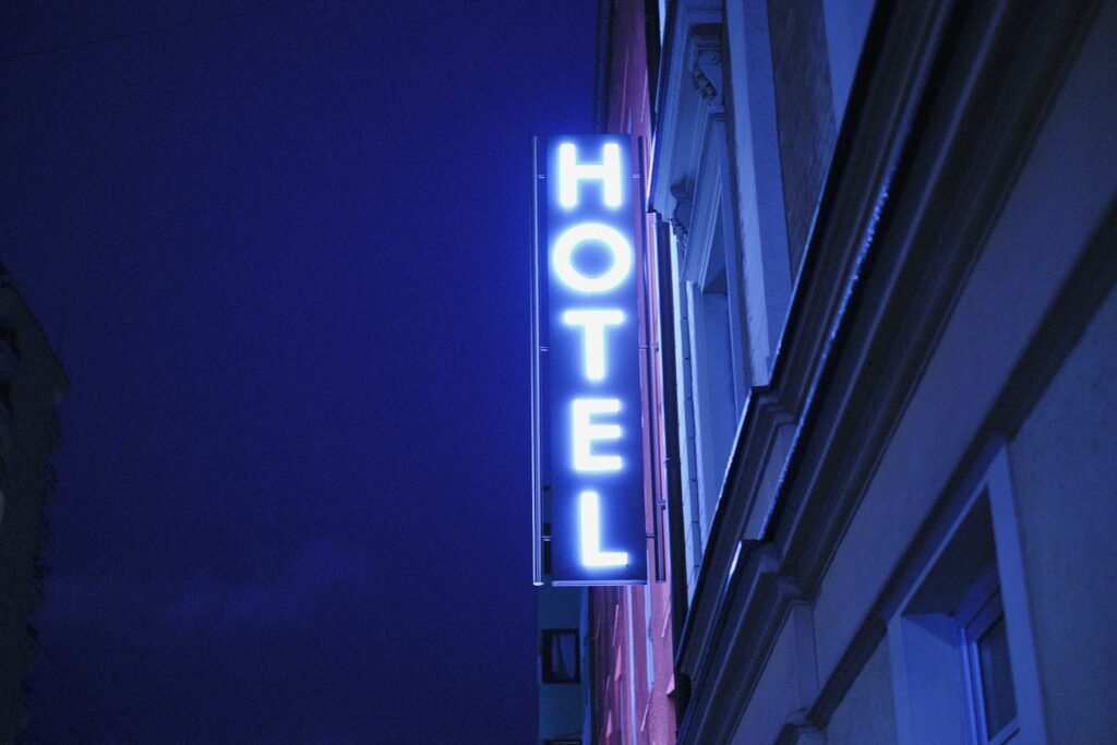 Hotel neon sign to attract attention like backlinks