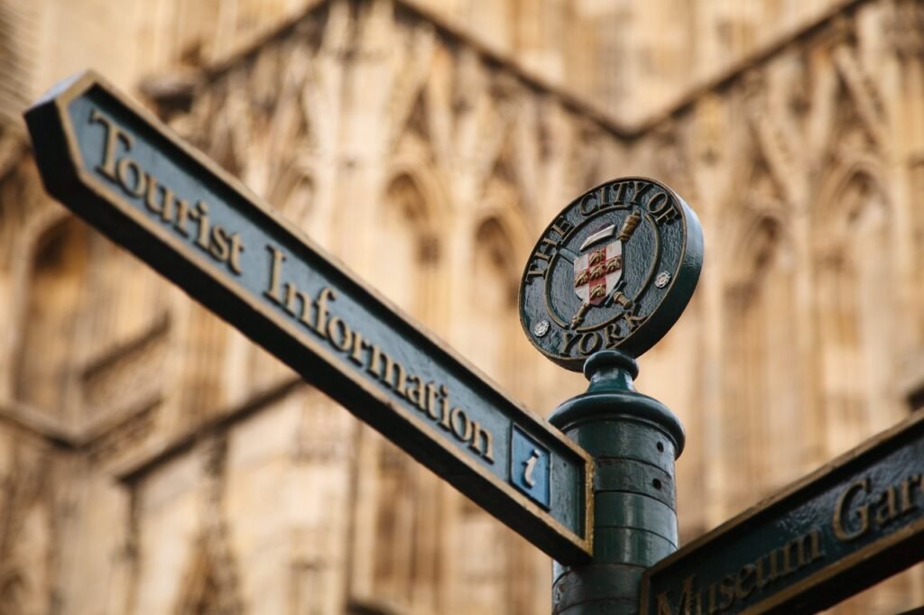 tourist information sign pointing in a direction for travelers to get content about the local area